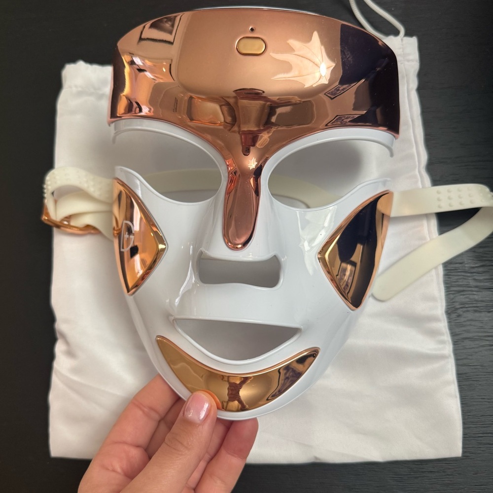 Like New DENNIS GROSS LED MASK